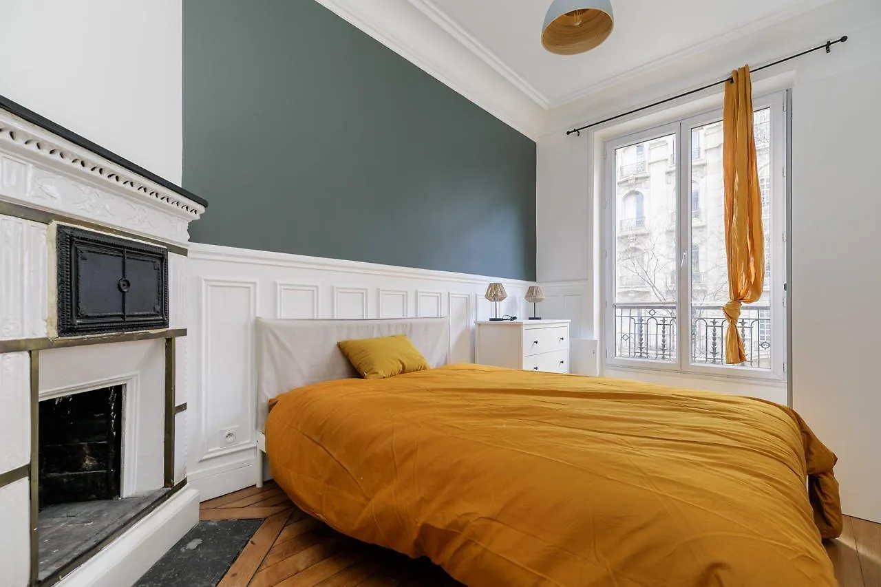 Apartament Bridgestreet Le Marais Opera Paryż