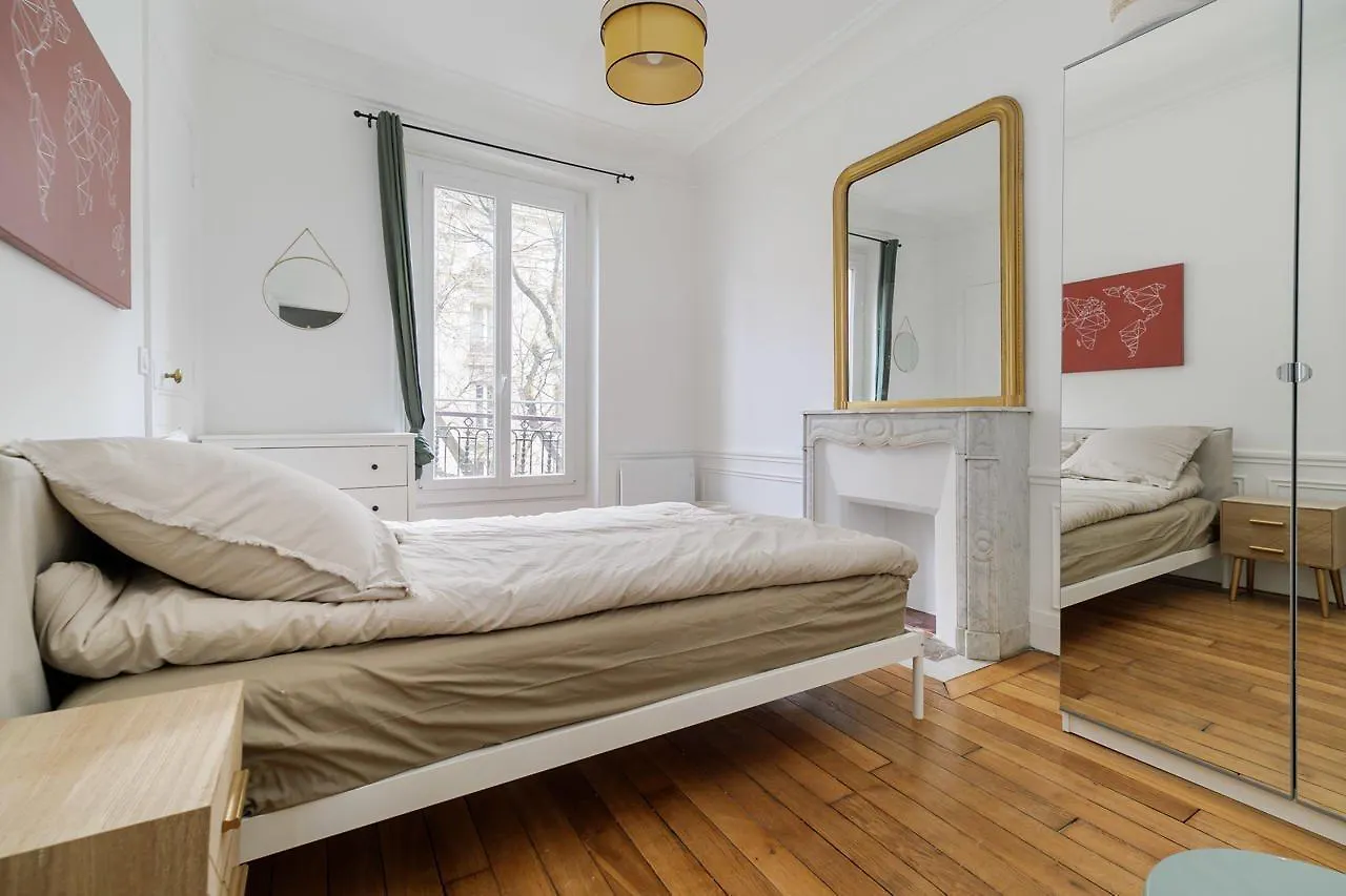 Bridgestreet Le Marais Opera Apartament Paryż